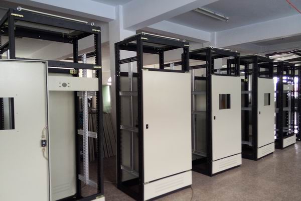 德保配电柜-3683厂家配电柜检修需要注意的